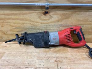 lot 131 image: MILWAUKEE 15 Amp 1-14 in. Stroke Orbital SUPER SAWZALL Reciprocating Saw