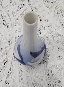 lot 64 image: Royal Copenhagen Calla Lily Vase 300201