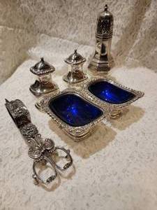 lot 13 image: Formal Open Salt Cellars  Pepper Shakers  Sugar Shake