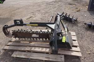 Mini Toro Dingo, Ditch Witch, Boxer Mount Hydraulic Trencher Attachment