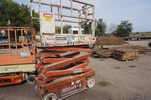 Snorkel Model SL 15 Wild Cat Scissors Lift