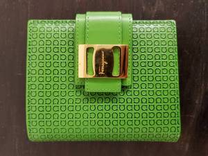 lot 190 image: Ferragamo Wallet