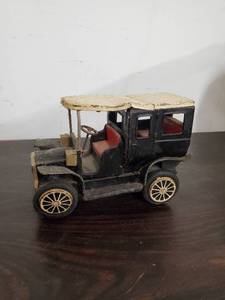 lot 196 image: Vintage Toy Truck