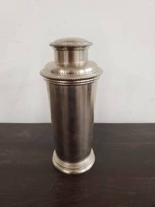 lot 200 image: Metal Cocktail Shaker With Threaded Lid