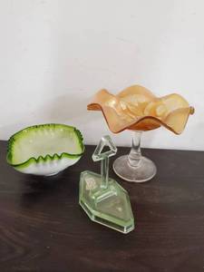 lot 213 image: Three Pieces Of Depression Glass