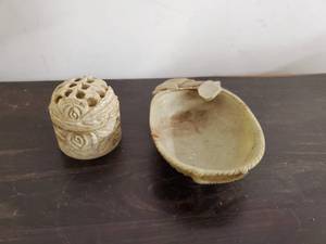 lot 215 image: Soapstone