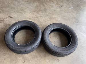 lot 08 image: Douglas Performance Tires 15 Size 20560R15 91T