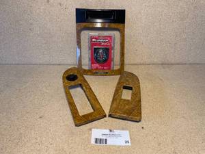 lot 25 image: Sunpro Turbo Boost Gauge - 20 Bars of boost New in the Box. Birds-eye Maple Center Dash Bezel Trim and Miscellaneous Door Trim