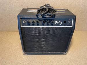 lot 66 image: Squier 15 Portable Electric Amplifier (Tested and Works)