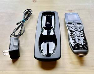 lot 6 image: Logitech universal remote  with pow...