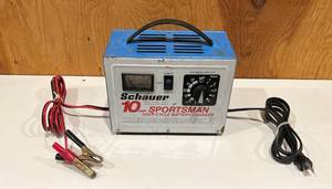 lot 115 image: 10 Amp 12 V charger...