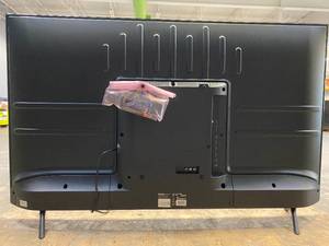 lot 980 image: 50R6090G5  50 Class - R6 Series 4K UHD HISENSE ROKU TV WITH HDR SUPPORT (TECHNICIAN TESTED LIKE-NEW)