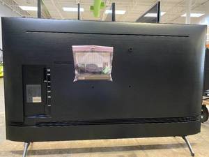 lot 985 image: UN50TU7000F Samsung - 50 Class 7 Series LED 4K UHD Smart Tizen TV (TECHNICIAN TESTED IKE-NEW)