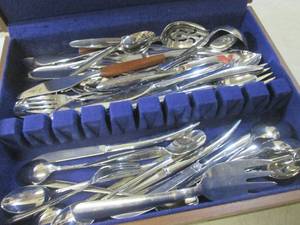 lot 14 image: (CS) Assorted Silverware in Wood Di...