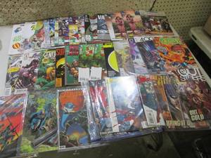 lot 32 image: (CS) Large Lot of Assorted Comic Bo...