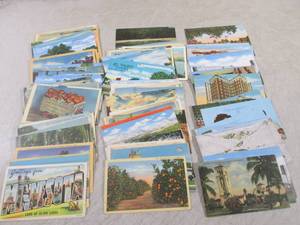 lot 72 image: (FS) 100 Assorted Vintage Post Card...