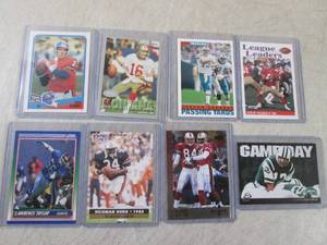 lot 77 image: (FS) Collector Football Cards in Sl...