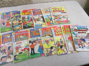 lot 82 image: (FS) 13 Vintage Archies Comic Book...