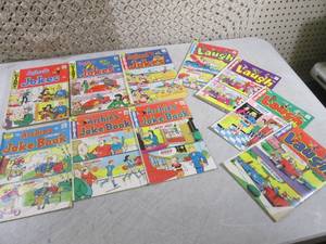 lot 86 image: (FS) 10 Vintage Archie Series Comic...