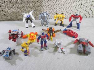lot 95 image: (BSB) Assorted Transformers Toy Fig...