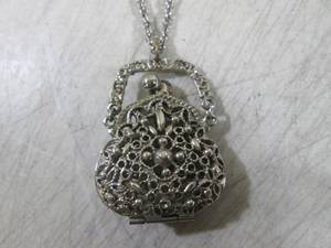 lot 104 image: (CNTR) Antique Large Purse Necklace...