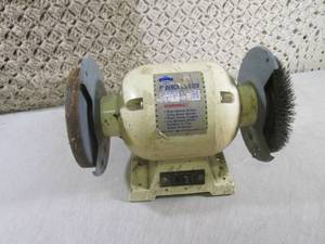 lot 127 image: (EC1) Cummins 6 Bench Grinder Work...