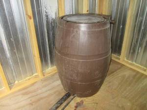 lot 131 image: (UE5) Series 4000 Rain Catcher 50 G...