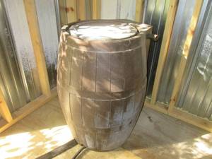 lot 132 image: (UE5) Series 4000 Rain Catcher 50 G...