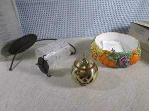 lot 158 image: (F-0) 3 Partylite Candle Holders...