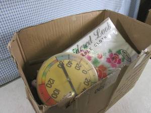 lot 183 image: (RM1) Box of Assorted Misc See Phot...