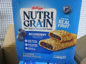 lot 194 image: (B-1) 3 Boxes 16 Bars Each Nutri-Gr...