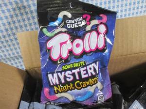 lot 195 image: (B-1) Case 11 Bags Trolli Sour Brit...