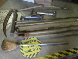 lot 201 image: (RMBC) Assorted YardGarden Tools E...
