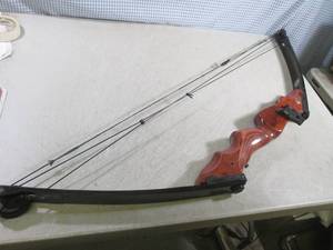 lot 258 image: (C-3) Bear Kodiak Magnum Compound B...
