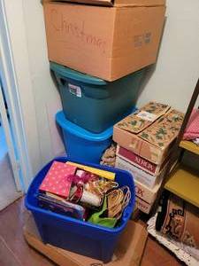 lot 77 image: Huge Lot of Christmas Dcor - NO SHIPPING