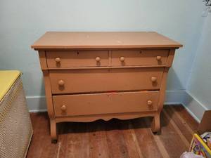 lot 79 image: Vintage Painted Dresser w Contents - Afghans and Blankets - NO SHIPPING