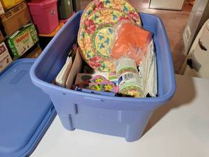 lot 100 image: Tote of Halloween and Fall paper Plates, Napkins and Table Covers - NO SHIPPING