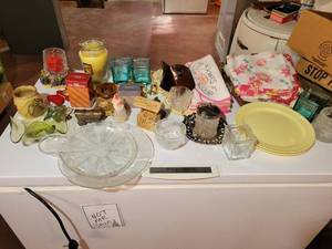 lot 105 image: Large Lot of Home Dcor, Vintage - Embroidered Dishtowels, Lu-Ray Plates and More - NO SHIPPING