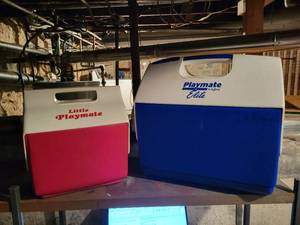lot 124 image: (2) Igloo Coolers - Playmate and Little Playmate - NO SHIPPING