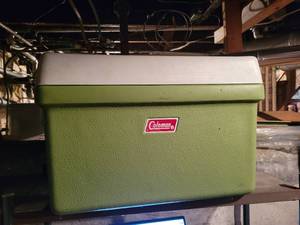 lot 126 image: Vintage Coleman Chest Cooler - NO SHIPPING