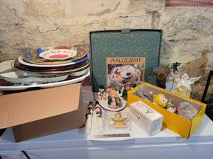 lot 138 image: Large Lot of Christmas Decorations, Platters, PFALTZGRAFF Nordic Christmas Platter, Christmas Trivia Game and More - NO SHIPPING