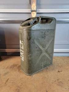 lot 300 image: Vintage US Military Jerry Can