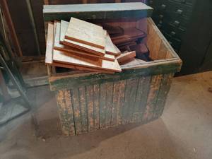 lot 381 image: Wood Box w Scraps of Wood - Approx. 31 x 29 x 25 - NO SHIPPING