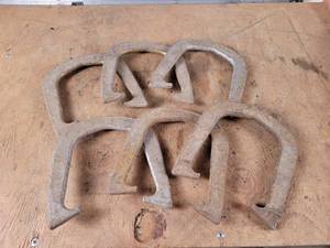 lot 386 image: Set of (6) Super Ringer Pitching Horseshoes