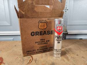 lot 396 image: Vintage Unused Case of PHILLIPS 66 10oz Philler PHILUBE MW - 10 Oz - NO SHIPPING