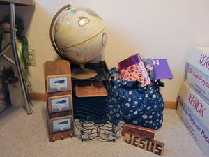 lot 68 image: Lot of Office Supplies, Globe, Tote Bags, and MORE NO SHIPPING