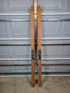 lot 214 image: Pair of Antique Wood Skis w Bindings - Approx. 70 Long - NO SHIPPING