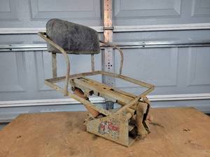 lot 240 image: Vintage Joy Rider Tractor Seat - NO SHIPPING
