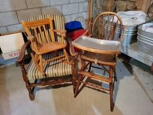 lot 196 image: Lot of (3) Vintage Chairs - NO SHIPPING