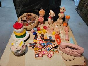 lot 351 image: Lot of Vintage Toys - Dominoes, Blocks, Dolls, Squeaking Toys, and MORE